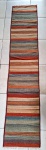Passadeira Kilim. Med. 224 x 44 cm.