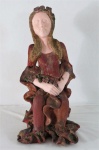 HELENA- Grande escultura  em terracota representando  Menina Sentada com Flores".  Assinada . Med.: 54 x 27 x 25 cm. ATENÇÃO: DEVIDO A FRAGILIDADE NÃO PODE SER ENVIADO PELOS CORREIOS SOMENTE TRANSPORTADORA .