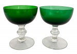 ANOS 50 - Duo de taças para espumante em cristal europeu verde com base translúcida. Meados anos 50. Mede 11cm.