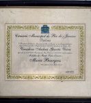 MARIA BOURGEOIS - Câmara Municipal do Rio de Janeiro, Medalha de Mérito Pedro Ernesto à Maria Bourgeois. Proteção de paspatur e moldura de madeira. 64cm x 52cm.