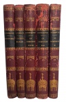DOSTOIEVSKI - Parte de coleção de livros de DOSTOIEVSKI contendo cinco exemplares em capa dura de couro ba cor vermelha com inscrições em dourado, idioma português, ano 1954, entre eles Os Demônios, O eterno marido, etc . Mede 22,5 x 15cm.