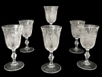 Conjunto de 6 taças para vinho branco em cristal lapidado, modelo Dorico, marca RCR  Royal Crystal Rock, Itália, em cristal com 24% de chumbo. Na caixa original. Conservação: excelente. Mede 13cm de altura cada.