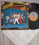 LP MULEKE TRAVESSO COISA BOA DEMAIS 1995 C/ ENCARTE // CAPA CONFORME FOTOS // DISCO EM MUITO BOM ESTADO // PODE CONTER RISCOS QUE CAUSAM CHIADOS, RUÍDOS OU PULOS