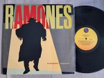 LP RAMONES - PLEASANT DREAMS // CAPA CONFORME FOTOS // DISCO EM MUITO BOM ESTADO // PODE CONTER RISCOS QUE CAUSAM CHIADOS, RUÍDOS OU PULOS