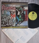 LP IMPORTADO ALEMANHA RAMONES - SUBTERRANEAN JUNGLE C/ ENCARTE // CAPA CONFORME FOTOS // DISCO EM MUITO BOM ESTADO // PODE CONTER RISCOS QUE CAUSAM CHIADOS, RUÍDOS OU PULOS