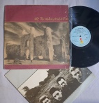 LP U 2 - THE UNFORGETTABLE FIRE C/ ENCARTE // CAPA CONFORME FOTOS // DISCO EM MUITO BOM ESTADO // PODE CONTER RISCOS QUE CAUSAM CHIADOS, RUÍDOS OU PULOS
