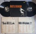 LP U 2 - BATTLE AND HUM CAPA DUPLA C/ ENCARTE // CAPA CONFORME FOTOS // DISCO EM MUITO BOM ESTADO // PODE CONTER RISCOS QUE CAUSAM CHIADOS, RUÍDOS OU PULOS