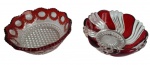 Lote com 2(duas) tigelas de cristal, Ruby Flash, com padrão decorativo hobnail (pequenas saliências). Medidas 12cm a maior e 11cm a menor.