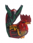 Galo esculpido em bloco de madeira com sofisticada policromia. Medida 12x20cm.
