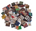 COLECIONISMO - Lote com 100 (cem) caixas de fósforos de coleção, de diversos tipos, países e períodos.