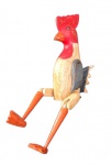 Galo articulado em madeira ricamente policromado e com esmero de acabamentos. Medida 43cm.