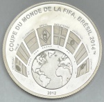 Moeda De Benin - 1000 Francs 2012 - Prata 0.999 - 20.0g - 38.6mm - Proof - Comemorativa Copa do Mundo de Futebol FIFA 2014 - Brasil - Rara - Apenas 10.000 Unidades - Na cápsula"
