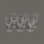 6 TACAS  PARA LICOR STRAUSS CRISTAL LAPIDADO COM GRAVAÇÃO medindo  10 de altura