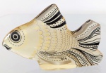 ABRAHAM PALATNIK  Escultura cinética representando peixe em resina de poliéster de manufatura Abraham Palatnik. Medindo 9 cm de altura por 13,8 cm de comprimento.
