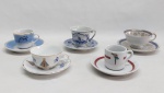 Cinco xícaras e pires p/ café em porcelana. Diversos modelos e decorações. Uma marcada KPM - POLAND, outra com quebrado na base.