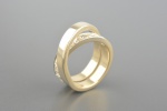 CARTIER Anel em Ouro Amarelo 18k com Aprox. 88pts de Brilhantes - Aro 17 / Largura 8.5mm - Peso: 13,