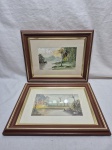 Lote de 2 quadros decorativos com moldura madeira, vidro frontal e pintura no papel. Medindo 39,5cm x 31cm.