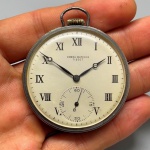 RELÓGIO - Antigo relógio em inox TISSOT SUIÇO - Não testado. Marcas do tempo e de uso.