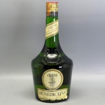 BEBIDA - Licor DOM BENEDICTINE. Sem garantia da intergridade do líquido.