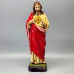 ARTE SACRA - Cristo em estuque policromado. Alt. 30 cm. Leves bicados.