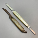 DIVERSOS - Lote de 2 canivetes cabos em madre pérola e osso. Marcas do tempo e de uso.