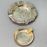 METAL - Lote 2 peças em metal, decoração em relevo, modelos diferentes. Med. 1,5x10 cm e 1x7 cm.