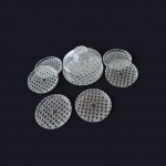 Prato para bolo ou queijo com tampa e seis pratos para sobremesa em cristal lapidado, Diam. 20 e 14, Alt. 14 cm.