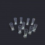 Dez antigos flutes em cristal lapidado, Alt. 16, Diam. 5 cm.