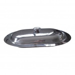 Grande travessa com tampa em inox by Baker em sua embalagem original, nunca foi usada, 43 x 6 cm.