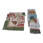 Quatro toalhas de copa e 4 panos de prato com motivos Natalinos, 3 com etiquetas originais Catran, uma das toalhas com marca de guarda, 78 x 78 cm.