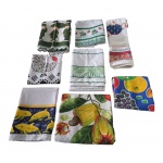 Oito panos de prato diversos o irlandês com leve marca de guarda.