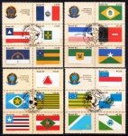 SELO: BRASIL 1981/1984 (COMEMORATIVO) BANDEIRA DOS ESTADOS. RHM: C-1231/C-1235  C-1294/C-1298  C-1363/C-1367 E C-1425/C-1429. QUADRA USADA COM CARIMBO COMEMOTARIVOS: 1981 (BRASILIA), 1982 (NATAL), 1983 (FLORIANÓPOLIS) E 1984 (CAMPO GRANDE). VL. CAT. 42 UF.