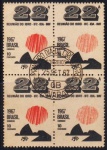 SELO: BRASIL  1967 (comemorativo) reunião do ibrp-ifc-ida-imf. rhm: 579. quadra usada. variedade: 2 selos com a cor laranja desbotada.
