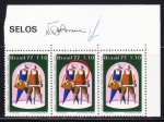 SELO: BRASIL  1977 (COMEMORATIVO) AMPARO E SEGURANÇA. RHM: C-982. MINT. VARIEDADE ROSTO DEFORMADO E MANCHA NO MACAÇÃO.