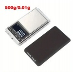 Mini Balança de Bolso Portátil com Display LCD Digital, 500g X 0.01g,.Especificações: Cor: Prata Capacidade máxima: 500g. Alimentação: 2x pilhas AAA (não incluídas) Luz traseira: Retro iluminação branca Plataforma: Aço inoxidável Auto OFF: 1 minuto. Característica:1. mede o peso com uma precisão de 0,01g, tornando-o perfeito para pesar jóias, ervas, café e muito mais. 2. Multifuncional: Pode ser usado para uma variedade de finalidades, incluindo medidas do alimento, do laboratório, do quilate, e do ouro do pó. 3. portátil e conveniente: O tamanho compacto e design leve torná-lo fácil de transportar e armazenar, tornando-o perfeito para uso on-the-go. 4. Display LCD Back-Lit: O display de fácil leitura torna simples ver o peso de seus itens, mesmo em condições de pouca luz. 5. Durável e confiável: Feito com materiais de alta qualidade, esta escala é construída para durar e fornecer leituras precisas todas as vezes.