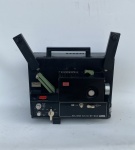 Projetor japonês ELMO  ST-800 Década de 70/80 em bom estado de conservação não acompanha cabos nem filmes modelo compatível com filmes super 8. medindo:  33x18x30cm. não testado.