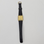 Relógio de Pulso, Marca Casio, Pulseira em Couro, Não testado o funcionamento. Medidas: Altura: 0,5 cm, Largura: 2,5 cm, Comprimento: 23 cm, Peso: 25 g.