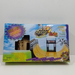 Brinquedo, Rampa de Manobras Road Champs Bicicletas BMX, Em Bom Estado de Conservação, Na Caixa original, Não verificado se esta Completo. Medidas da Caixa: Altura: 9,5 cm, Largura: 28 cm, Comprimento: 48 cm, Peso: 1370 g.