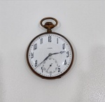 Antigo Relógio de Bolso, Marca Cyma, Para Restauro, Não testado o funcionamento. Medidas: Altura: 6 cm, Largura: 1,5 cm, Comprimento: 4,5 cm, Peso: 80 g.