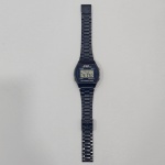Rélogio de Pulso Digital , Marca Cassio, Pulseira em Metal , Com Detalhes pelo uso e tempo,  Ligando, mas não testado o funcionamento. Medidas: Altura: 1 cm, Largura: 3 cm, Comprimento: 23 cm, Peso 70 g.