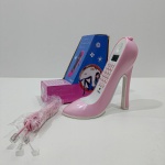 Telefone em Formato de Sapato, na Cor Rosa, Sem Uso, Não testado o funcionamento. Medidas da Caixa: Altura: 19,5 cm, Largura: 8,5 cm, Comprimento: 19 cm, Peso Total: 345 g.