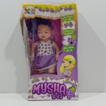 Boneca Mysha, Com Cheirinho de Uva, Marca Click Toys, Sem Uso, Com Desgastes na Caixa. Medidas da Caixa: Altura: 37,5 cm, Largura: 9 cm, Comprimento: 20 cm, Peso Total: 220 g.