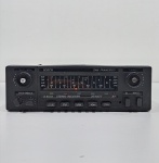 Rádio Automotivo, Marca Bosch San Francisco, Não testado o funcionamento. Medidas: Altura: 5,5 cm, Largura: 17,5 cm, Comprimento: 18 cm, Peso: 1010 g.