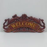 Enfeite, Decoração, Cartel Decorativo Talhado na Madeira, Sem uma das Patas do Jácare, necessita restauro. Medidas: Altura: 17 cm, Largura: 1,5 cm, Comprimento: 40 cm, Peso: 450 g.