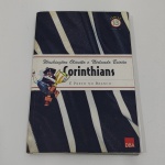 Livro, Corinthians é Preto no Branco, Camisa 13 Coleção, Escrito por Washington Olivetto e Nirlando Beirão, Com algumas partes Soltas (Necessita Reparo). Medidas: Altura: 1,5 cm, Largura: 14 cm, Comprimento: 21 cm, Peso: 405 g.