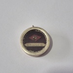 reliquia de SAO BENTO, teca redonda, com sigilo intacto.   aparentemente de primeiro grau.  ex ossibus. fragmento de osso.