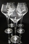 Cinco taças para vinho executados em cristal - Diâmetro: 7 cm e Altura: 24 cm
