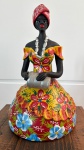 Arte Popular Brasileira. boneca em barro - Med. 31 Alt. X  19 Diam. na base  -