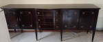 Grande buffet em madeira nobre e puxadores , tres gavetas centrais duas portas laterais oito pés em coluna marcas do tempo - Lote retirado com agendamento na taquara RJ - Medidas: 2,50x50x99 cm