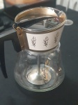 Jarra de café estilo meados do século XX - anos 50/60,  Jarra ou decantador de vidro para café ou outras bebidas quentes - Design sofisticado- Altura: 18 cm , Base 15 cm e 12 cm de boca, marca  Maid of Honor,